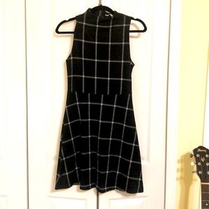 Nordstrom Rack | Black & White Plaid Dress 🤍🖤